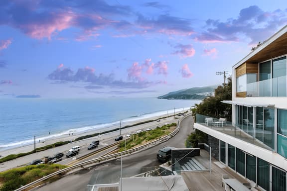 Seaside 1 Bedroom Apartment Beach Escape Sleeps 3