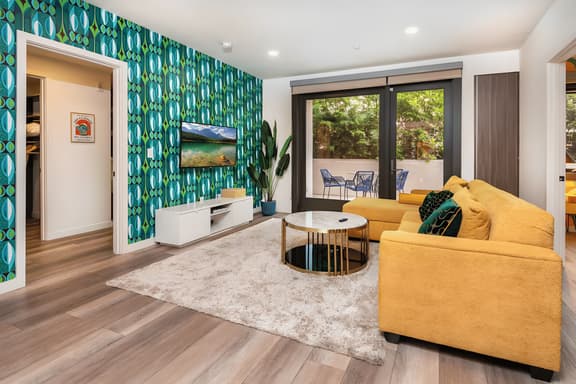 Luxe 2BR Apartment with Parking & Outdoor Lounge