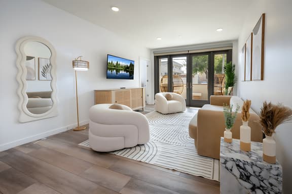 Luxe 2BR Apartment with Balcony & Free parking