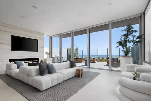 Luxury Beachfront Villa W. Stunning Pacific Views