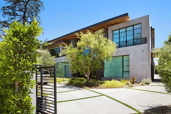 Beverly Hills Luxury Estate | 6BR, Pool & Theatre