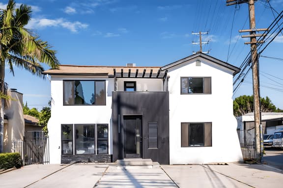 Luxury 3BR Home in LA | New Build + Free Parking