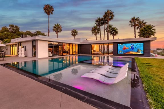 Luxurious Mansion with Stunning Views,Pool,Jacuzzi