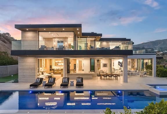 Luxurious Malibu 6BR Estate | Pool, Theatre, Views