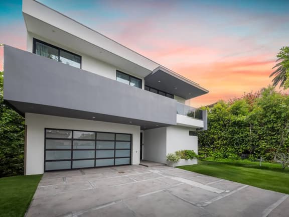 Ultra Luxe Estate W. Pool & Stunning 360° LA Views